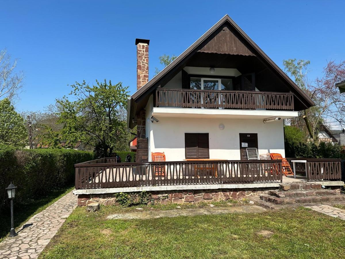 Hangulatos Balaton Parti Nyaralo Révfülöp Esterno foto